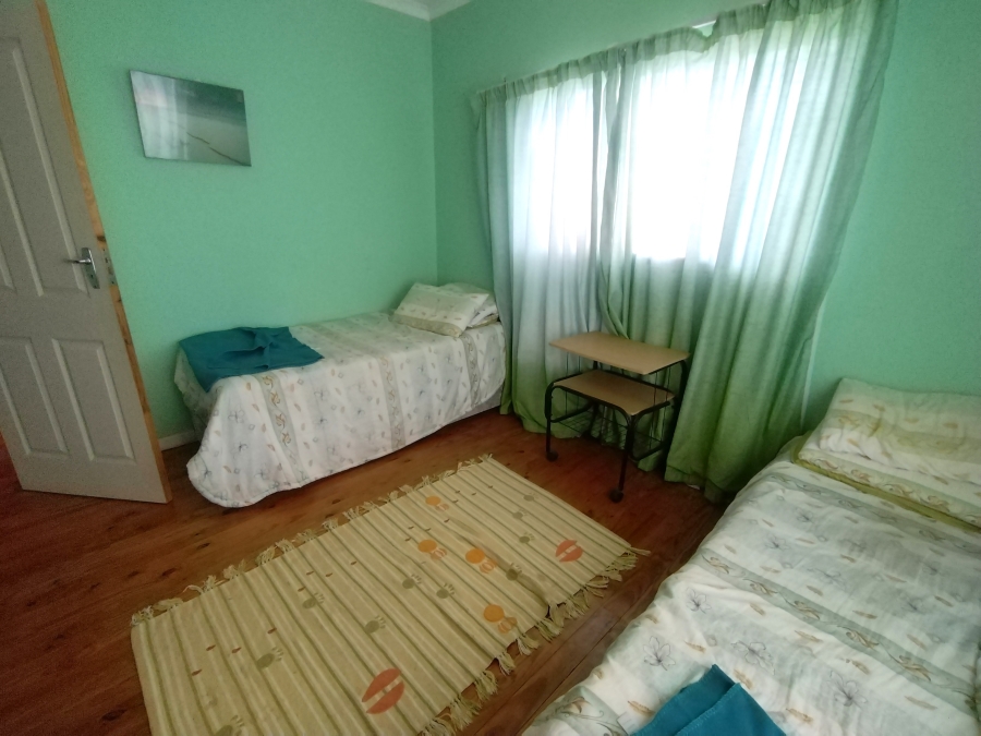 6 Bedroom Property for Sale in Kruisfontein Eastern Cape